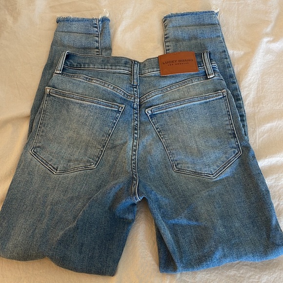 Lucky Brand size 27 (4) ankle length high rise skinny - Picture 4 of 8